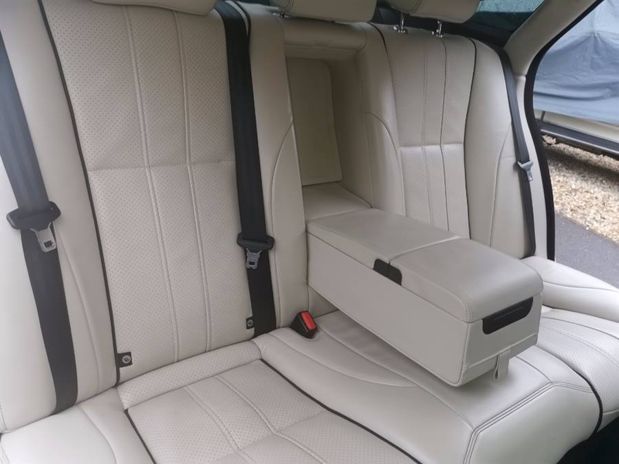 Jaguar XJL V6 Supercharged Prom car hire