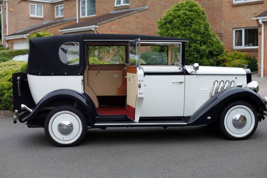 Regent Laundalette - Rosie Prom car hire