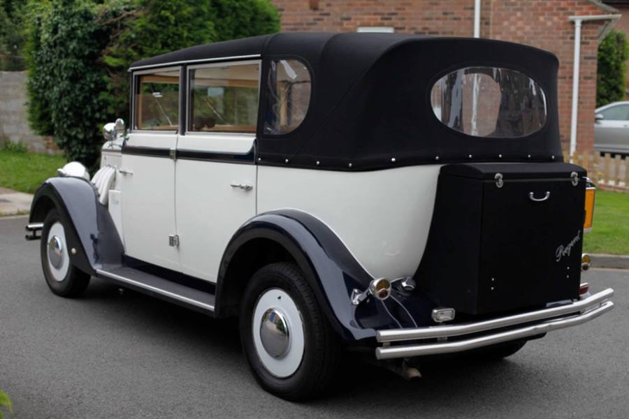 Regent Laundalette - Rosie Prom car hire