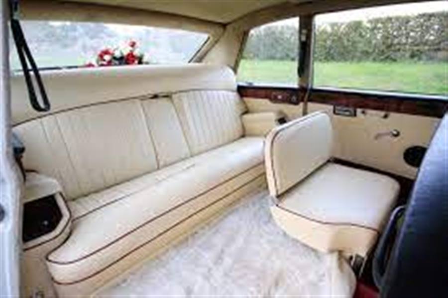 Daimler DS420 Prom car hire