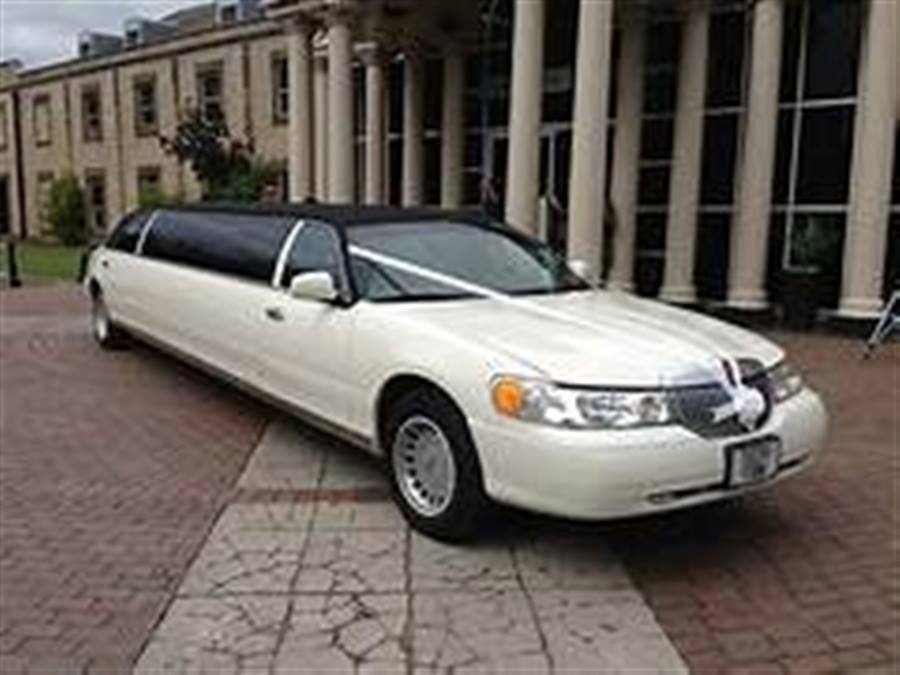 Lincoln Limo Stretch Limo Prom car hire